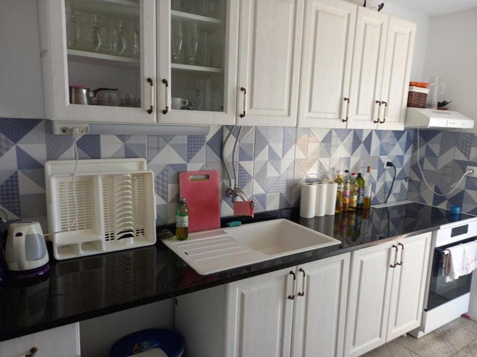 Bajo Apartmany Podgora Exterior photo